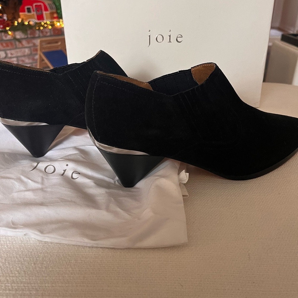 New Joie Black Suede Ankle Heeled Booties - Picture 5 of 8